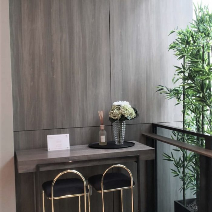 Woodgrain finish on feature wall